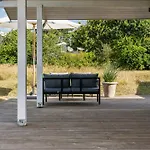 Danish Summer House Idyll Overlooking Bay Hébergement de vacances *
