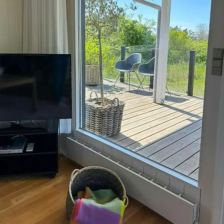 Дом отдыха Danish Summer House Idyll Overlooking Bay