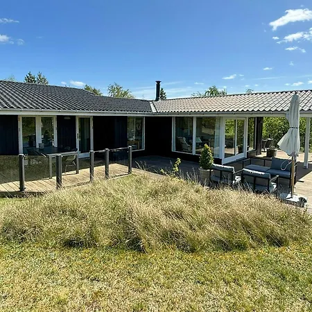 Danish Summer House Idyll Overlooking Bay * Эбельтофт