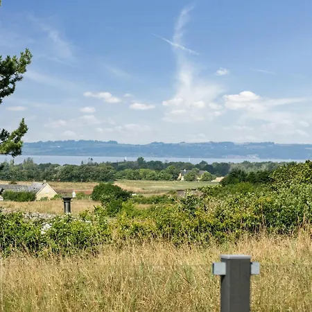 Danish Summer House Idyll Overlooking Bay Дом отдыха Эбельтофт