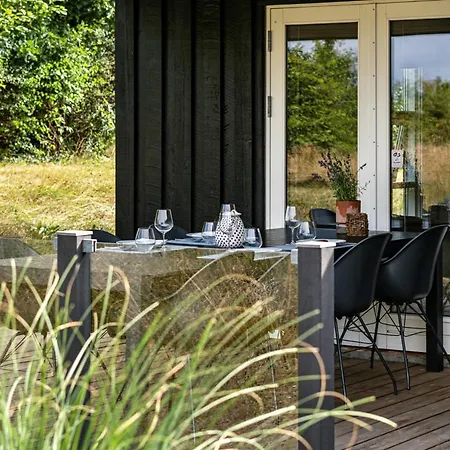 Danish Summer House Idyll Overlooking Bay * Эбельтофт