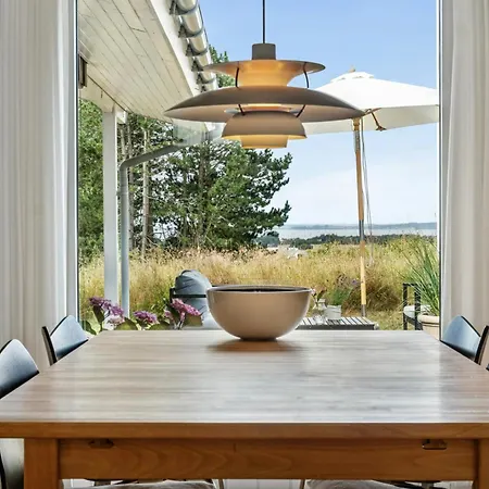 Danish Summer House Idyll Overlooking Bay * Эбельтофт