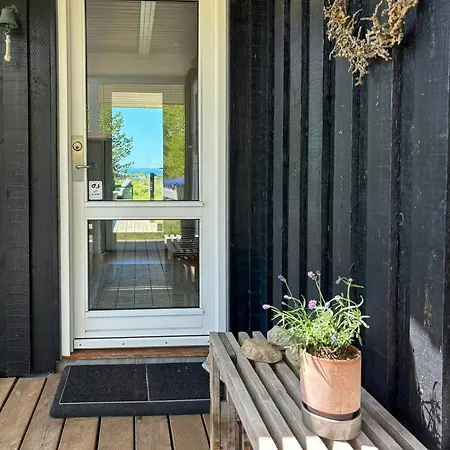 Danish Summer House Idyll Overlooking Bay Эбельтофт