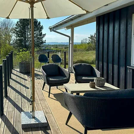 Danish Summer House Idyll Overlooking Bay * Эбельтофт