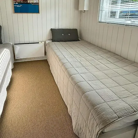 Дом отдыха Danish Summer House Idyll Overlooking Bay Эбельтофт